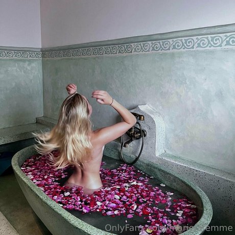 hängetitten onlyfans xxx nette galerien