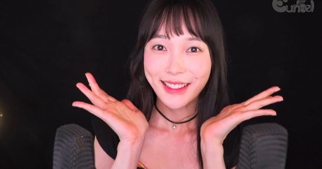 Eunzel ASMR xxx pornografische galerie