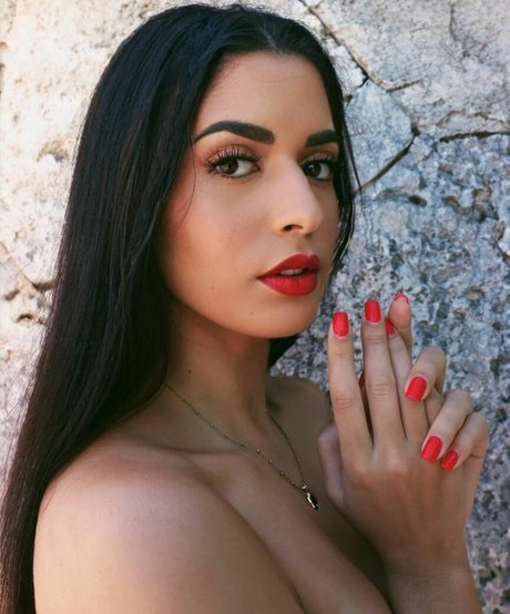 sportliche blonde onlyfans freie nackte bilder