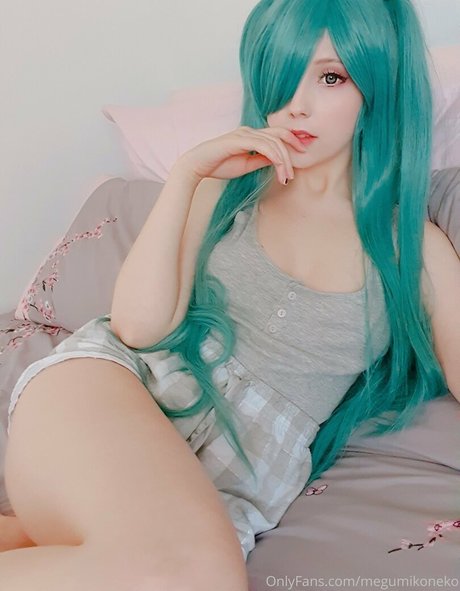 Megumi Koneko model nackte galerie