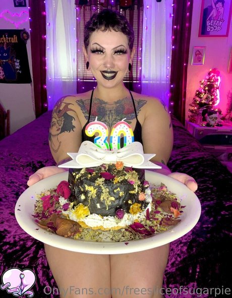 freesugarsweetmeat model nackten galerien