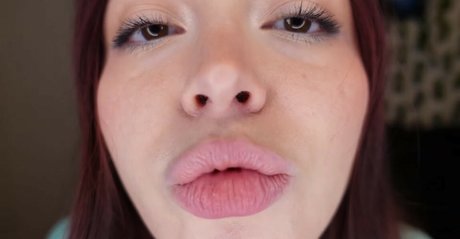 asiatische gilf-onlyfans exklusive erwachsene galerie