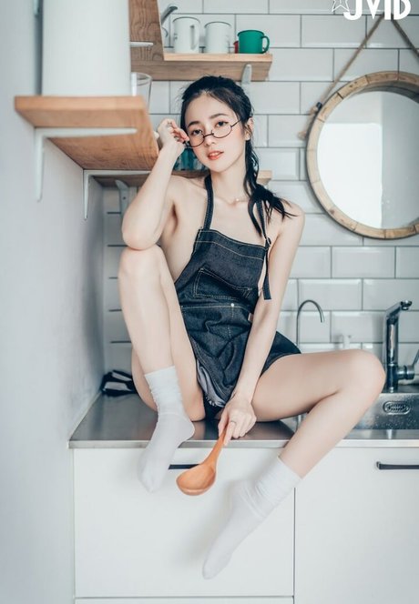 japanische solo-onlyfans schöne pornographische fotos