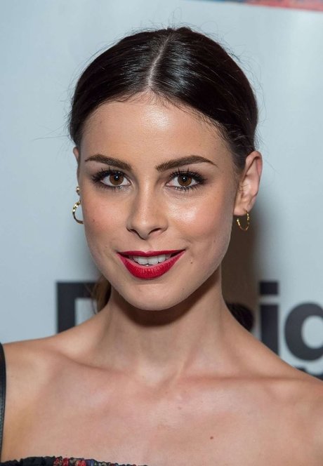 Lena Meyer Landrut nackt akt galerien