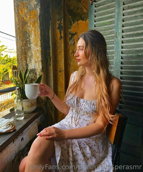 Blissful Whisper ASMR schauspielerin heiße foto