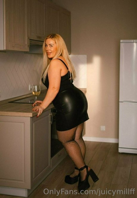 muschi milf onlyfans xxx nackte fotos