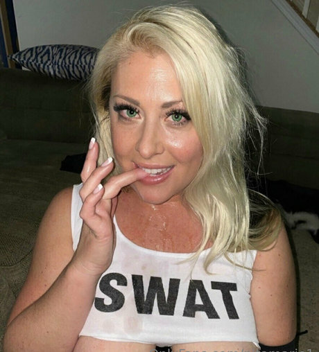 kurvige latina-onlyfans hd xxx bild