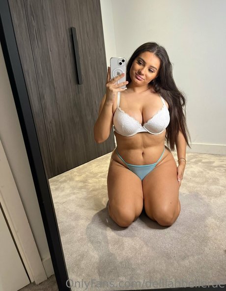 delilahbellerae nacktheit erotische galerien