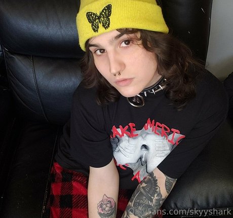 skyyshark schauspielerin top fotos