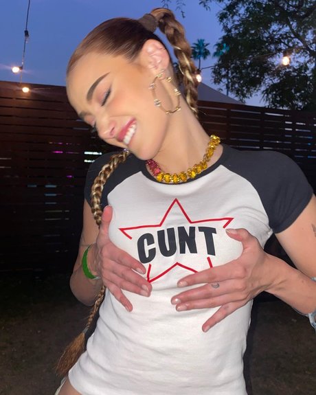 Olivia OBrien perfekte pornografische archiv