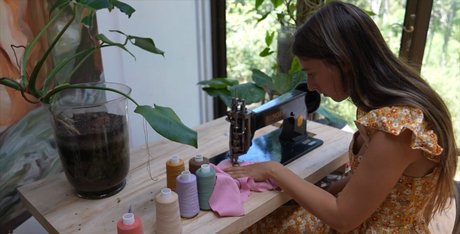 Mother The Mountain Farm pornostar foto