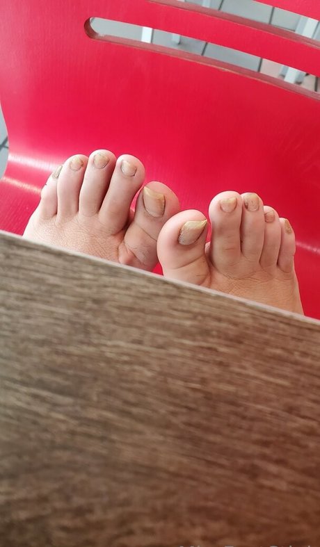 missfeetstink model bild