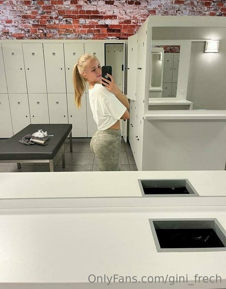gini frech kunst akt fotos