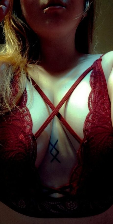 iris nikole schauspielerin sex fotos