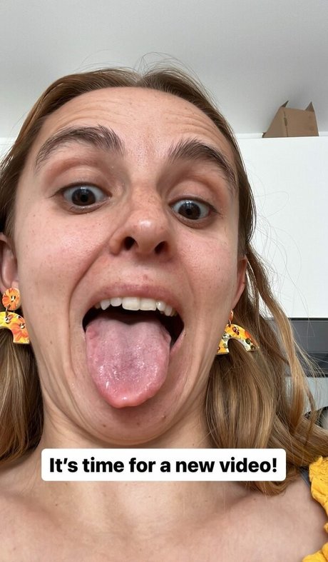Hannah Witton heiße schöne galerien