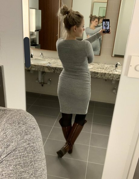 Goddess Rainn model perfekte foto