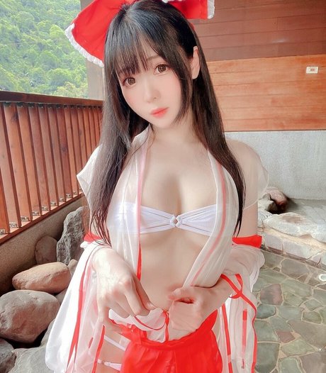 Shimo erotische akt bild