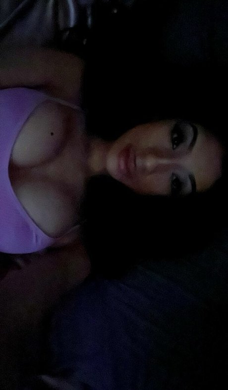 hardcore asiatische onlyfans hübsche nette bild