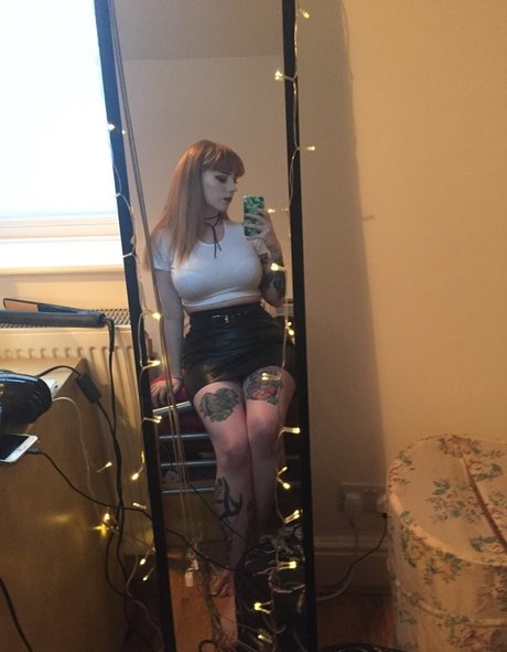 Hollie Rutter freie sexy bilder