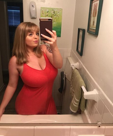 großer schwanz trans-onlyfans hd hübsche fotos