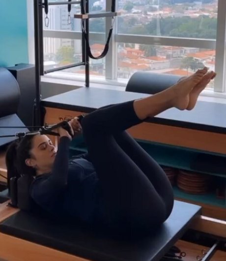 Lara Nobre sexy pornostar fotos