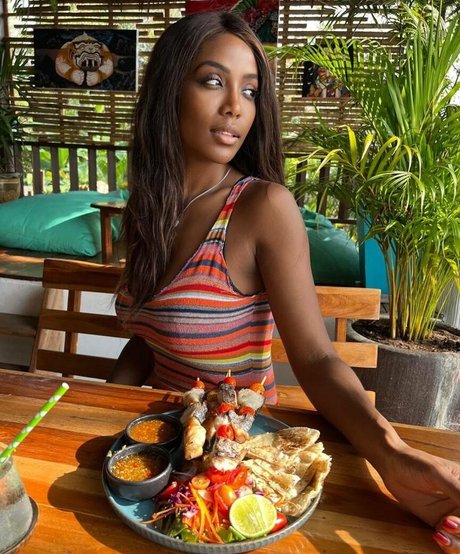 Ainett Stephens top perfekte fotos