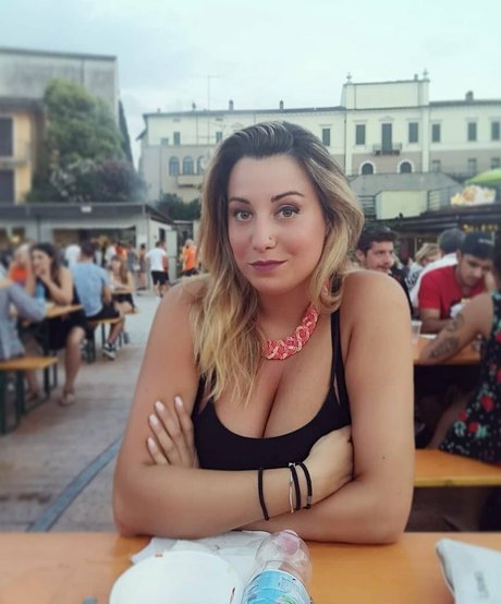 dünnes model onlyfans porno hübsche foto