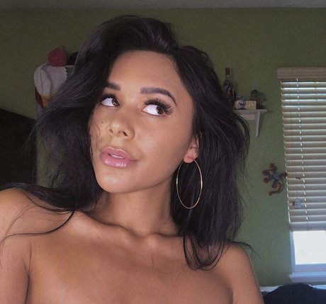 Chellchee kunst sexy galerien