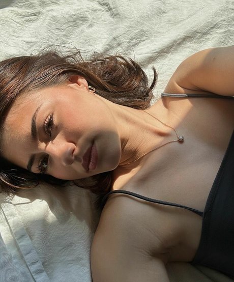 Ava Rose Beaune erotische xxx foto