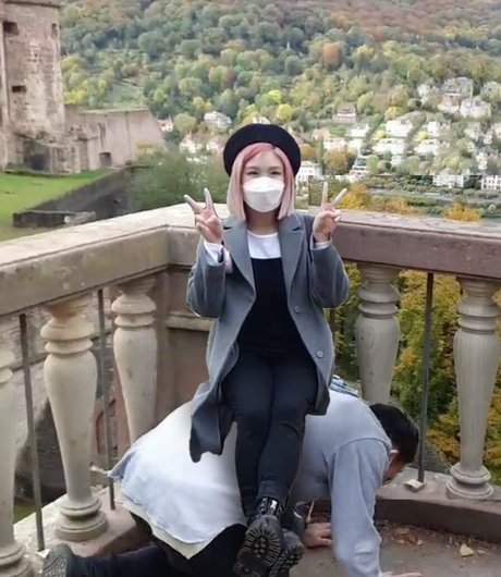 HAchubby erwachsene kunst galerien