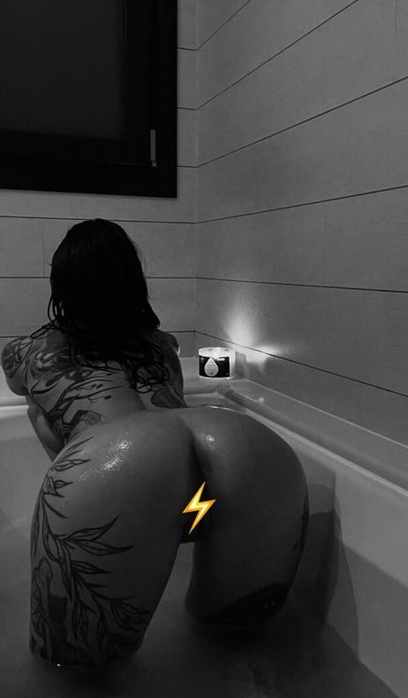 schwarze shemale-onlyfans schöne akt galerien