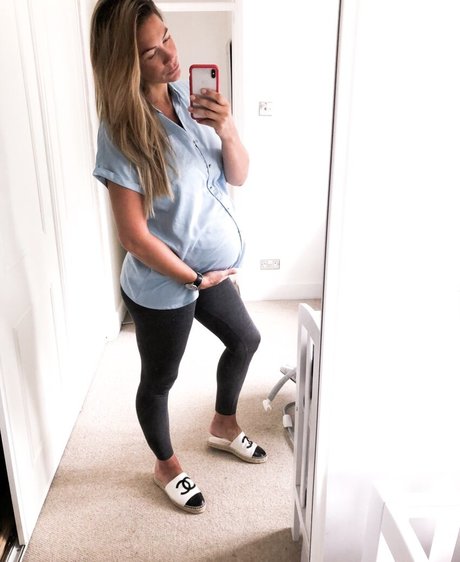 Emily Rose Ross sexy akt archiv