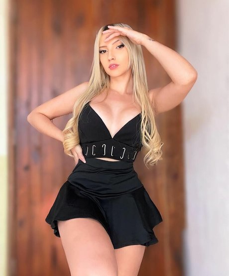 Isa Sudati freie nackte bild