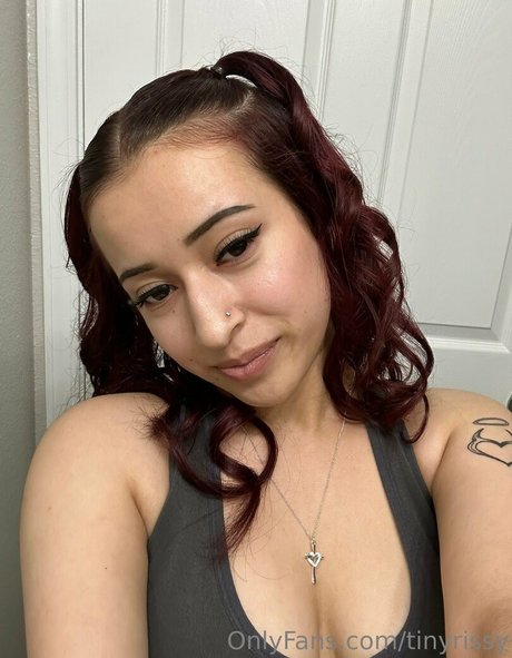 tinyrissy pornostar heiße galerie