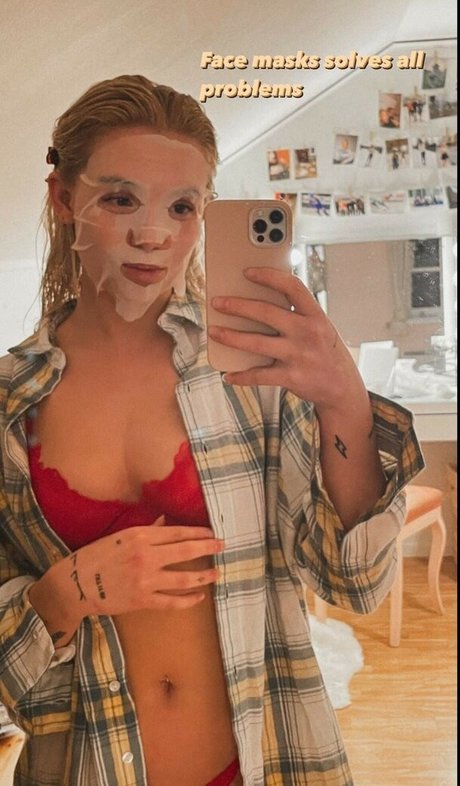 Erikalindgr3n perfekte akt galerie
