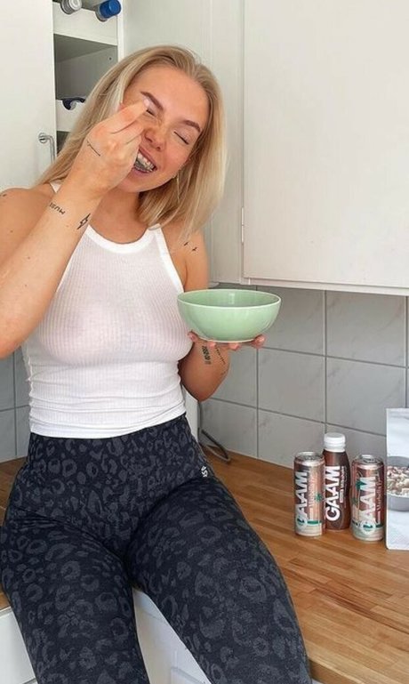 Erikalindgr3n sex pornostar galerien