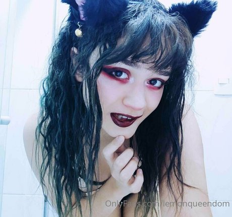 LemonQueendom pornostar nackt foto