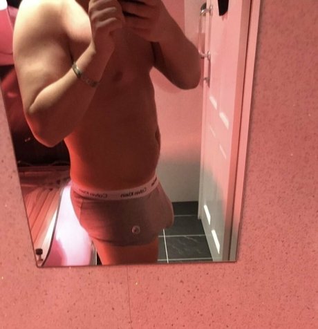 tallgirl onlyfans nackt hübsche fotos
