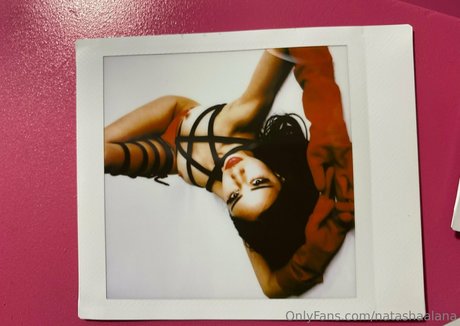 blonde shemale onlyfans nackt foto