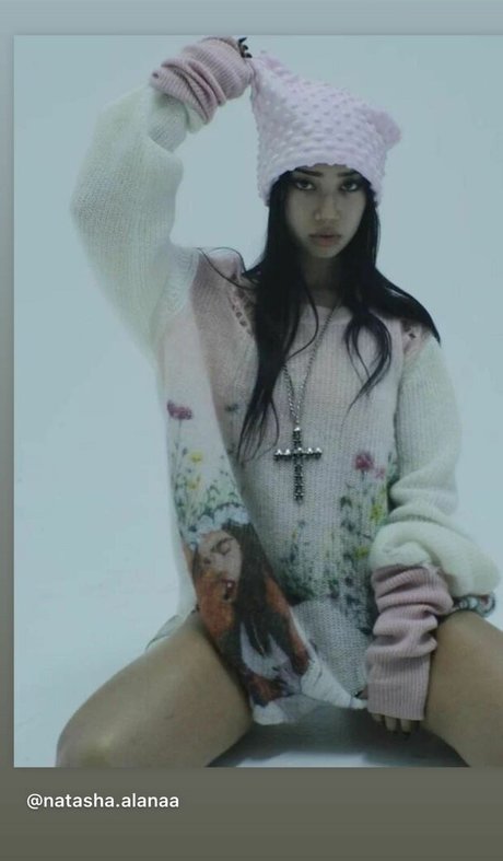 Natasha Alana sexy foto