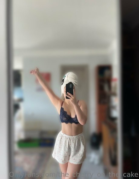 the cherry on the cake porno nackt foto