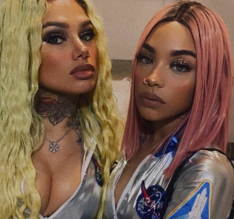 Snow Tha Product nette fotos