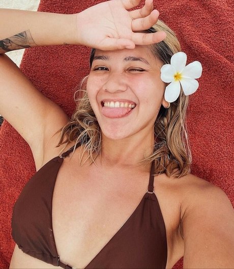 dünnes model onlyfans schöne erwachsene foto