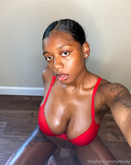 Synbody schöne erotische fotos