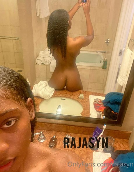 Synbody erotische nackt bild