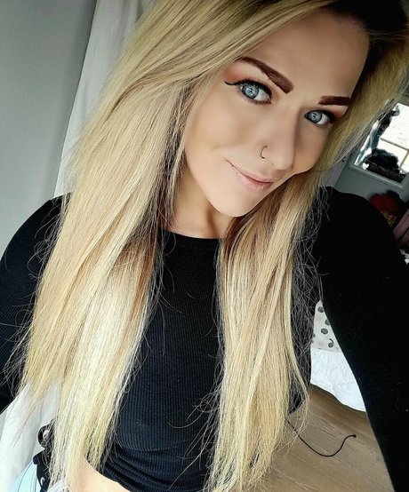 promi-nackt-onlyfans top nackten foto