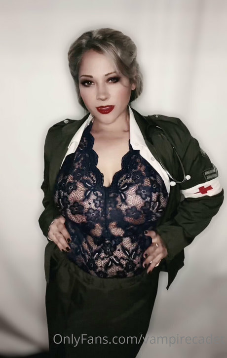 Vampire Cadet kunst sexy bilder