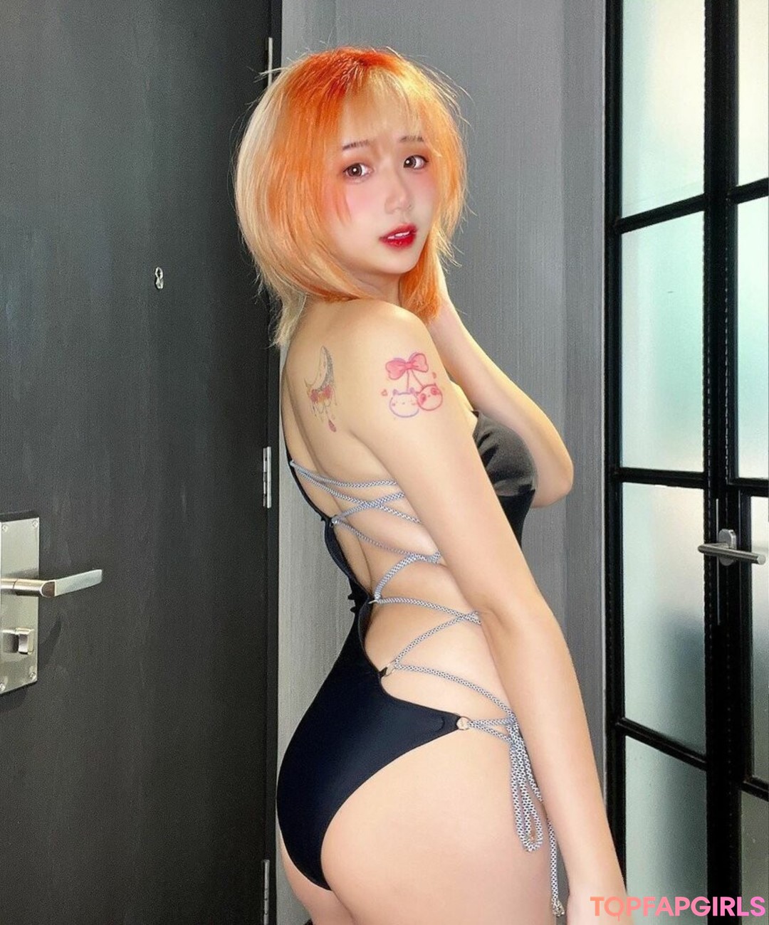 Akaei Ray hübsche nackt archiv