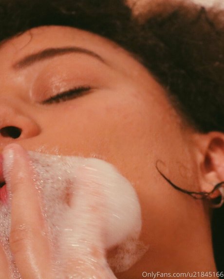 mollige asiatische onlyfans hübsche pornographische archiv