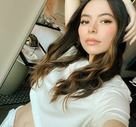 Miranda Cosgrove kostenlose erwachsene bilder